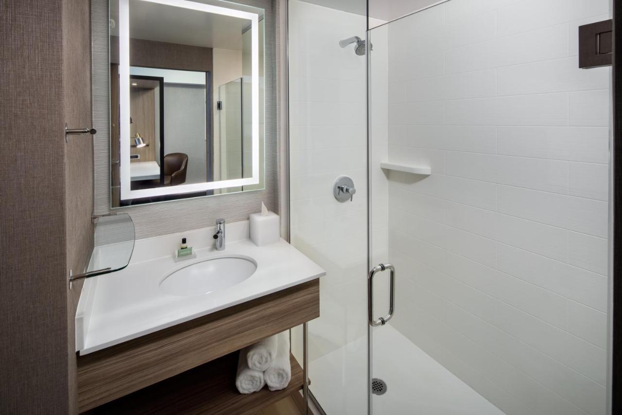 Springhill Suites By Marriott New York Jfk Airport Jamaica Eksteriør bilde
