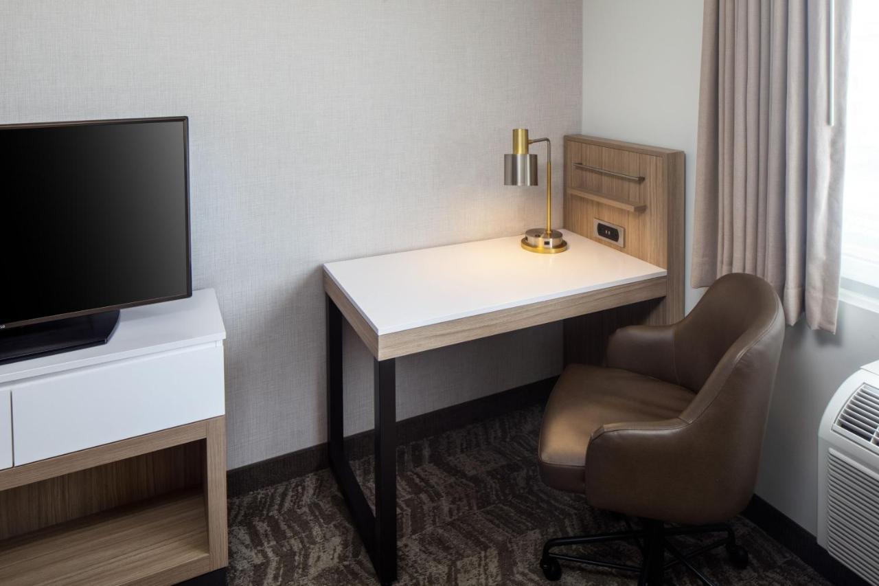 Springhill Suites By Marriott New York Jfk Airport Jamaica Eksteriør bilde